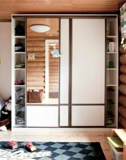 Lakeus Design Oy LAKEUS DESIGN Liukuovikaappi Mittatilauksena 210 X 60 X 230 Cm