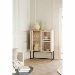 Rowico AB EVERETT Vitriini 95 Cm Matala -Huonekalu kauppa Everett kaappi kuultovalko miljoo