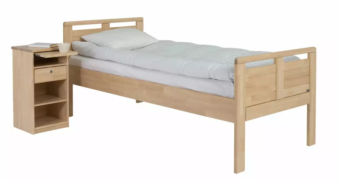 Kiteen Huonekalutehdas Oy. SENIORI Yöpöytä Vetotasolla 2 Kiteen Huonekalutehdas Oy. SENIORI Yöpöytä Vetotasolla - Image 2