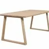 Anttiina Oy SWING Ruokapöytä Puisilla Viistejaloilla