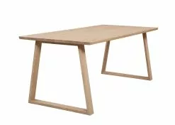 Anttiina Oy SWING Ruokapöytä Puisilla Viistejaloilla