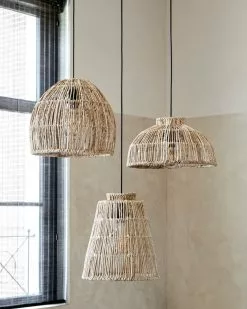 Kattovalaisin Portinatx 9 Kattovalaisin Portinatx -Huonekalu kauppa ml 890821 portinatx plus ml 890823 sant josep plus ml 890824 cala bassa sfeer