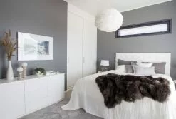 Leo-Matti Ojala Oy VIIVA Senkki 137 Cm Matala -Huonekalu kauppa viiva 5Fsenkki 5F2 2B3 5Fsokkeli 5Fmilj